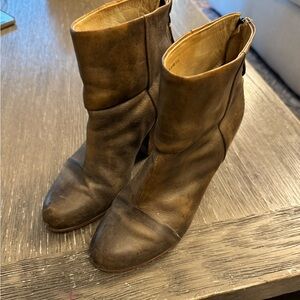 rag & bone Brown Heeled Boots with Classic Design and Vintage Look